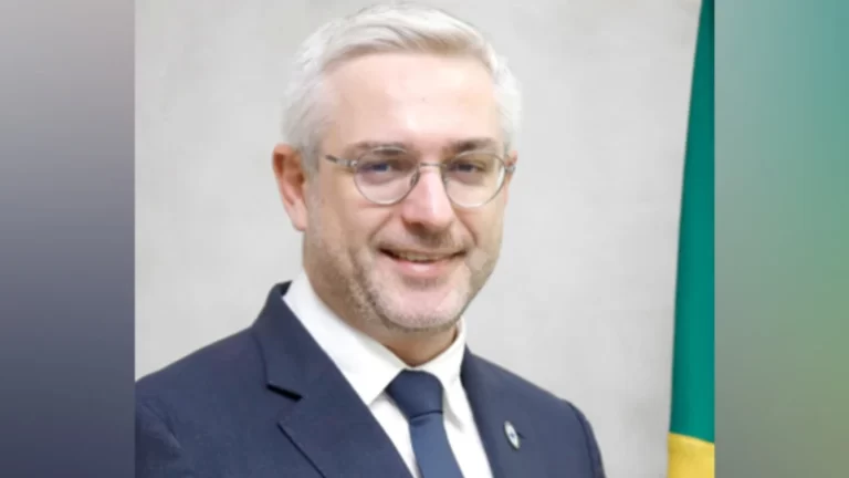 Quem é Adriano Massuda, médico escolhido para ser número dois do Ministério da Saúde